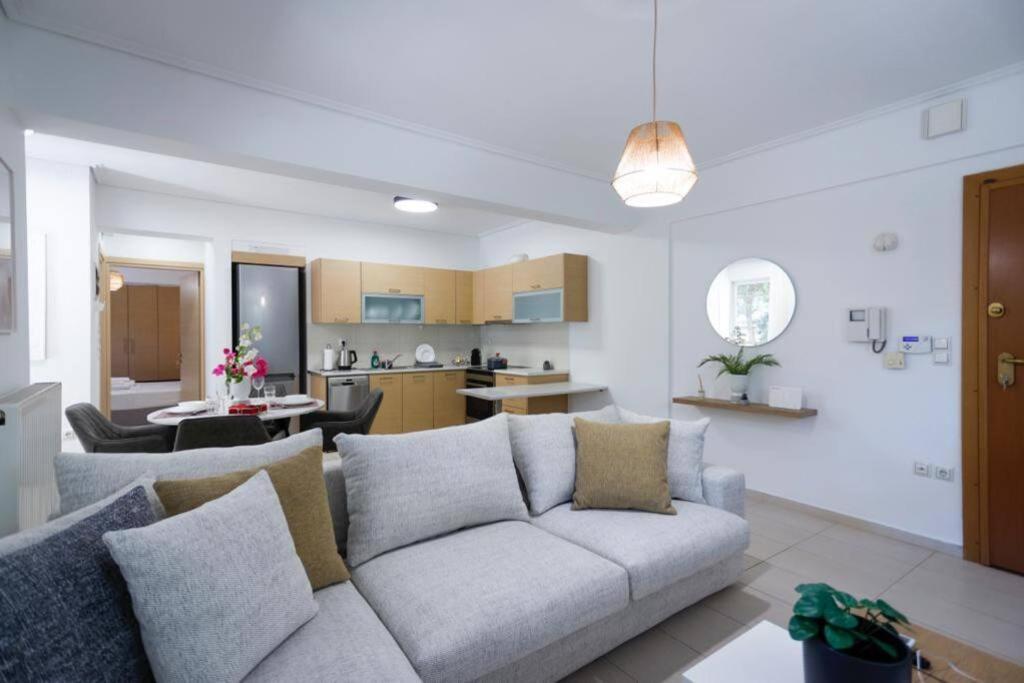 Pame Rentals - Cozy Glyfada Stay With Free Parking Афіни Екстер'єр фото